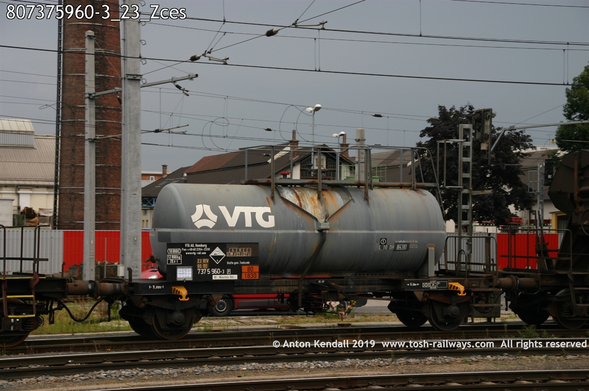 807375960-3_23_Zces.jpg